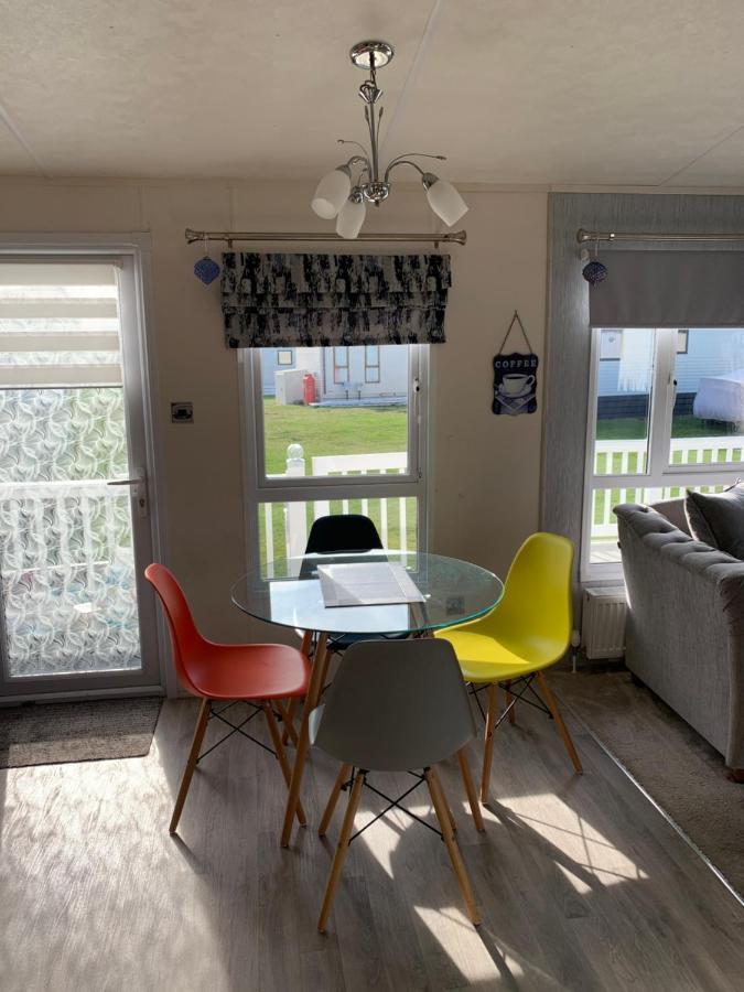Aurora Luxury Beach Lodge Lossiemouth Extérieur photo